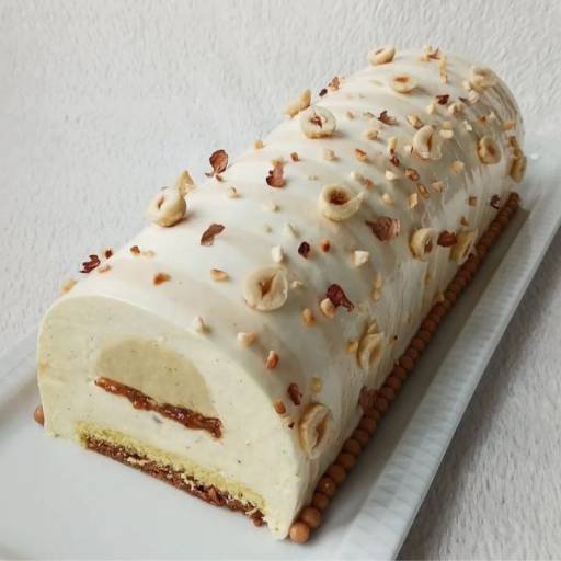 Bûche noisette capuccino vanille