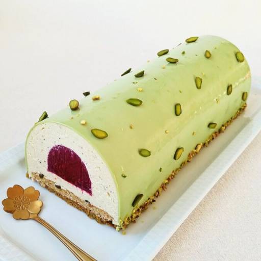 Bûche pistache framboise 