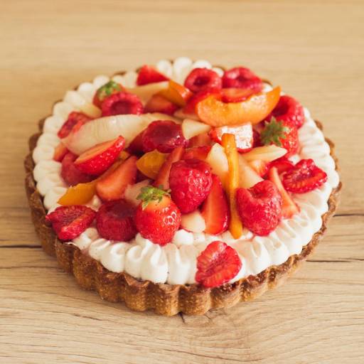 Tarte multifruit : fraise, nectarine, framboise, abricot, vanille