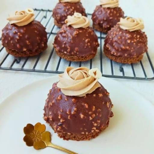 Entremets noisette chocolat