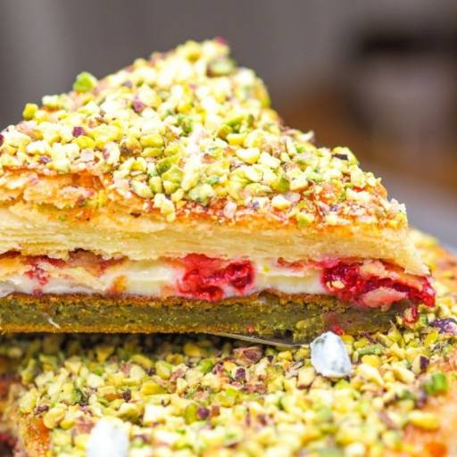 Galette des rois pistaches framboises